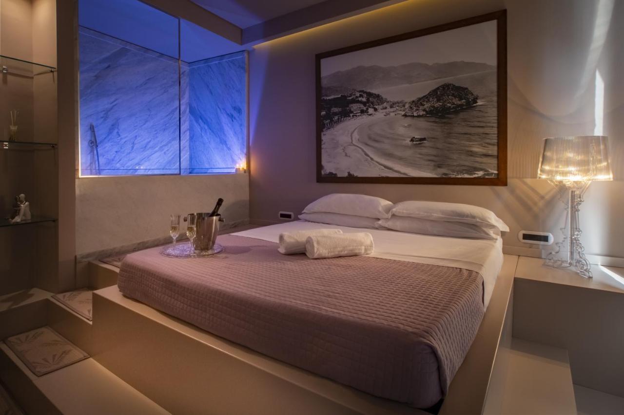 Apartamento Fenetre Sur Le Blue Taormina Exterior foto
